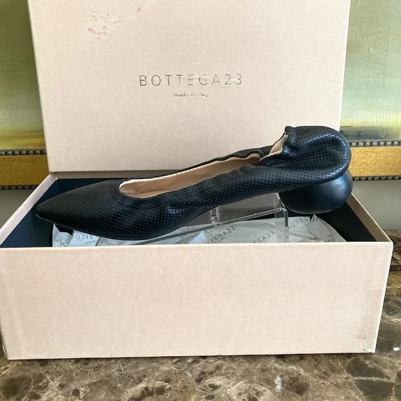 Marilyn’s by Bottega23 Black Perforated Leather Ballet Flats – Made in Italy 🇮 - Picture 5 of 15